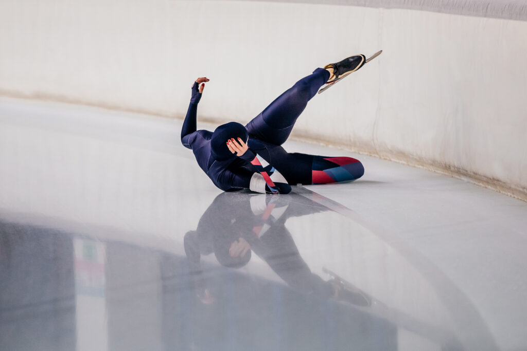 Avalanche Drops After Rally, Today’s Weakest Performer in Top 100