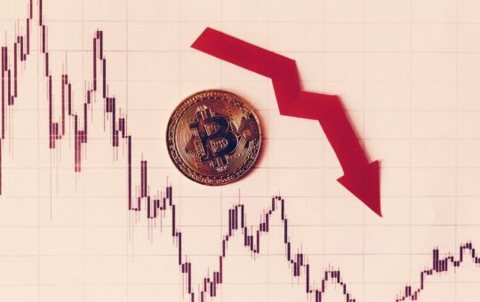 Bitcoin Slides 6% as Ethereum Sinks Below $3,000 to Hit Near Two-Month Low