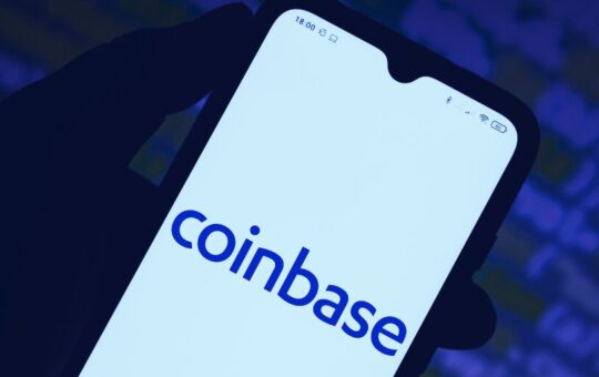 Coinbase Returns to No. 1 in Apple US App Store