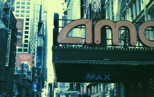 AMC CEO: Crypto Accounts for 14% of Online Transactions