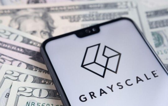 Grayscale vs. SEC, Fidelity's Bitcoin ETF, Investments in Metaverse, NFTs + More News