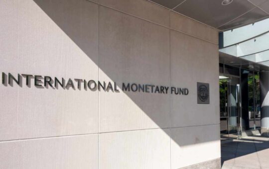 IMF: Crypto Assets Become More Mainstream as Hedges Against Weak Currencies, Potential Payment Instruments