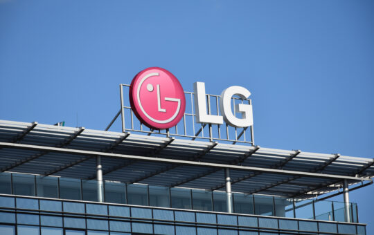 LG ‘Ready to Make NFT Push’ as it Seeks Blockchain-savvy CTOs