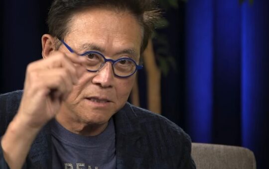 Rich Dad Poor Dad Author Robert Kiyosaki Says BTC Will Bottom at This Price, Not Worried About Crash