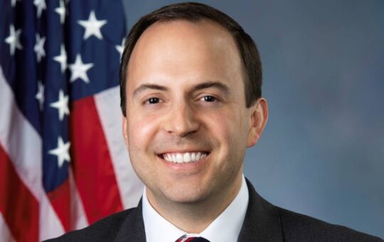 Texas Congressman Wants Crypto ATMs in Federal Government Buildings