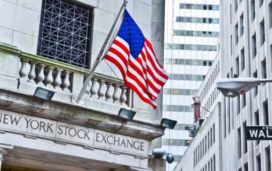 Crypto Giant Bullish Files for NYSE IPO With Peter Thiel Backing