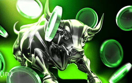 Altcoin Season 2025? Analysts Spot Early Bull Signals