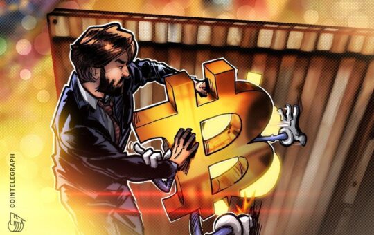 Bitcoin Must Hold $81.5K Support Amid Increased Whale Selling