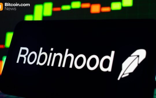 Robinhood Reports $4.47B Record Annual Revenue, but Q4 Profits Slide 34%